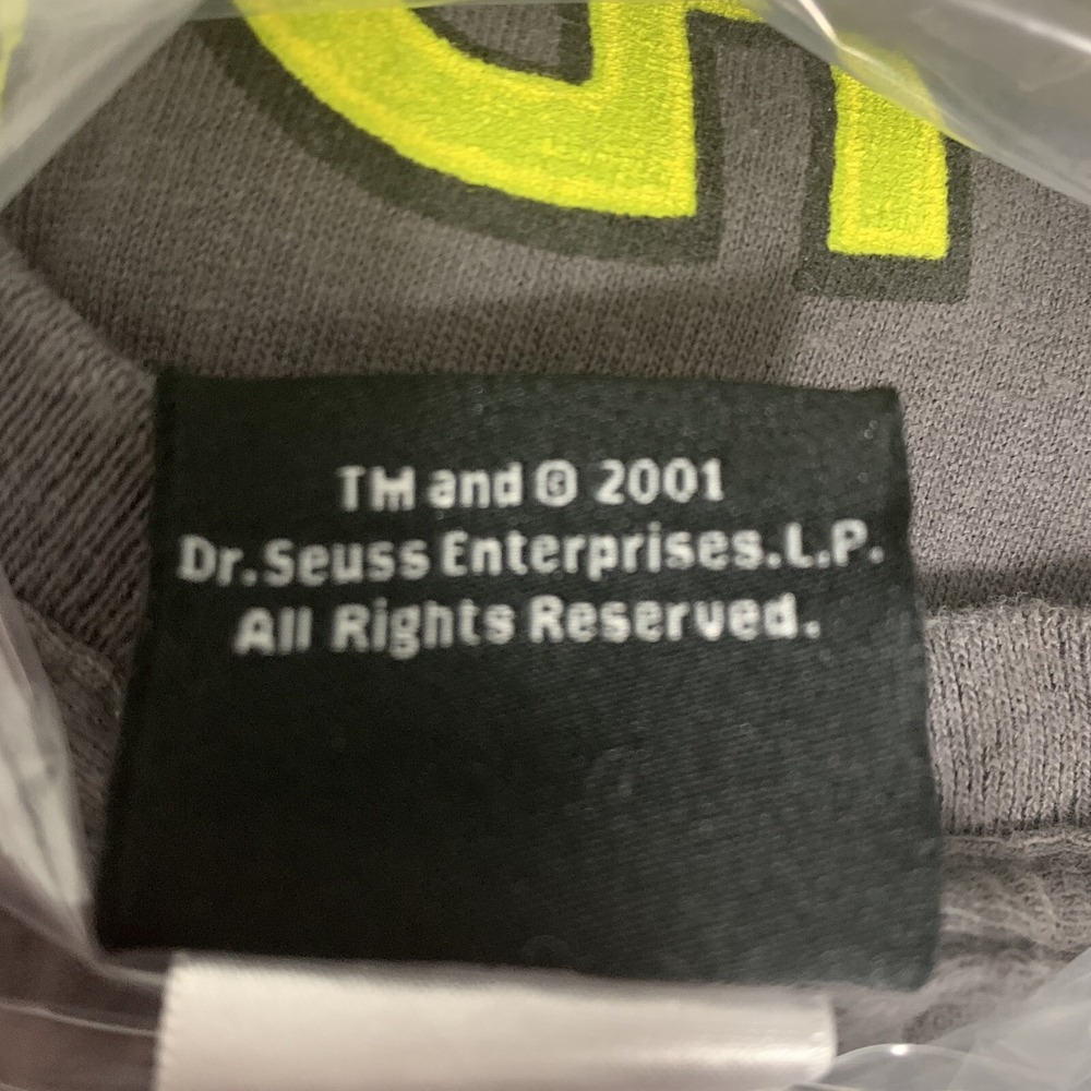 Vintage 2001 Dr Seuss Graphic Tee T Shirt Sz M "YOU'RE A SLY ONE MISTER GRINCH" - Picture 6 of 7